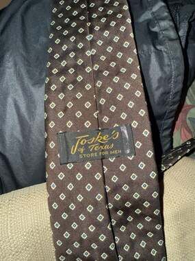 Vintage Joske's of Texas Brown Geometric Diamond Silk Necktie
